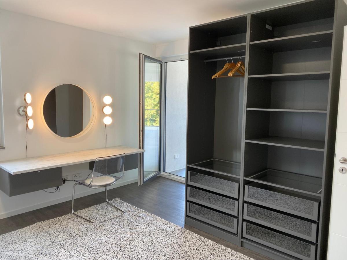 Hotel Valley Of Business Frankfurt-Airport - Black Label Penthouse Хофхайм ам Таунус Екстериор снимка